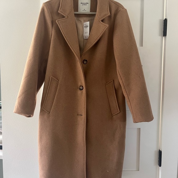 Abercrombie & Fitch dad coat in camel. NWT - Picture 5 of 7